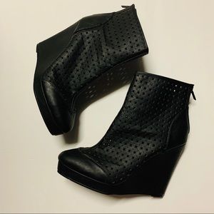 Michael Antonio Wedge Booties